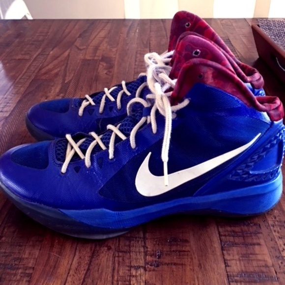 nike zoom flywire basketball shoes